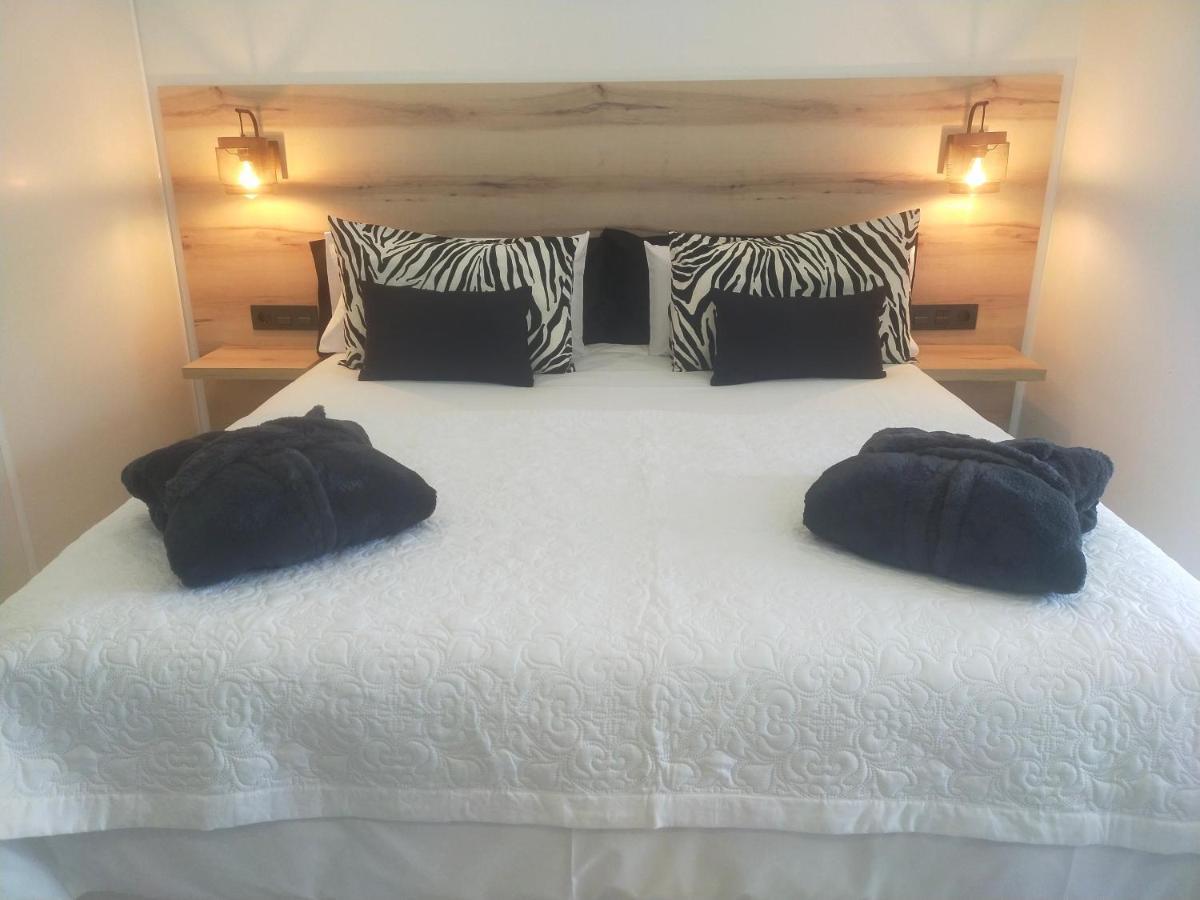 Playa Monis 2 Apartment อิคอดเดลอสวินอส ภายนอก รูปภาพ